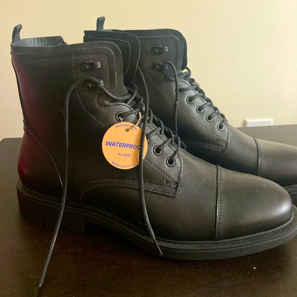 UNISEX ALDO BOOTS - Picture 2 of 3